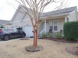 509 Village Green Dr #B, Morehead City, NC 28557