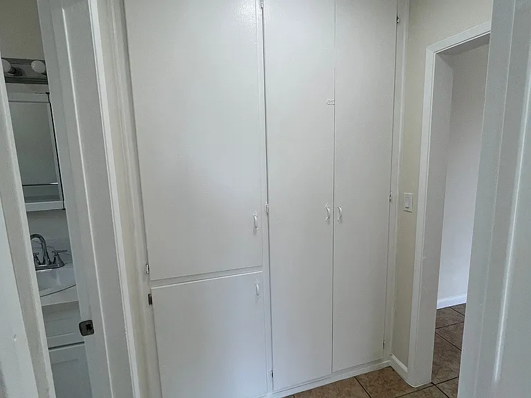 4270 Myrtle Ave #E — Photo 6