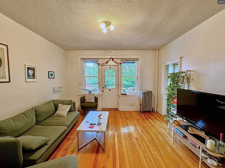 35 Mount Hood Rd #10 — Photo 4