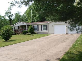 10613 Highland Ave, Garrettsville, OH