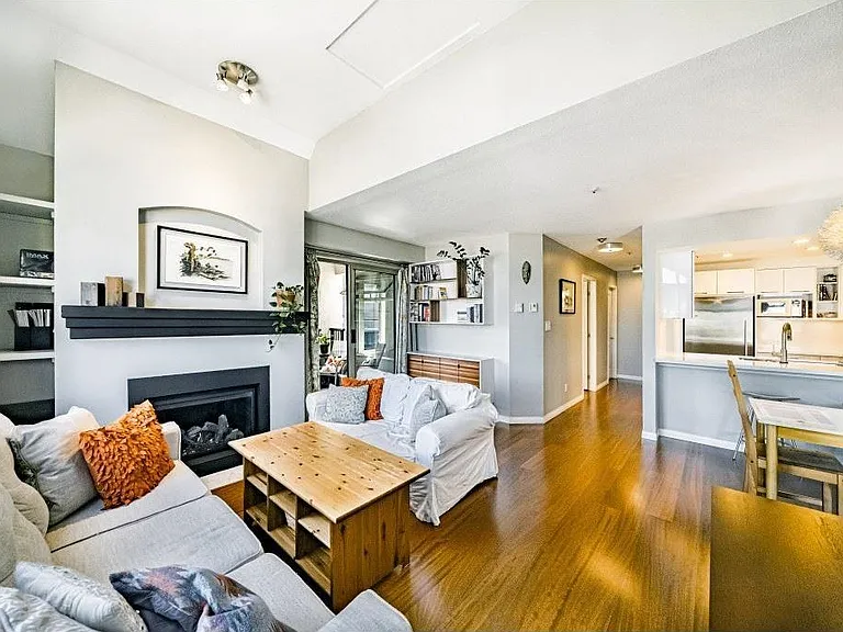 55 E 10th Ave #3 — Photo 6