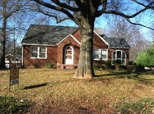 2402 Richardson Dr, Reidsville, NC 27320