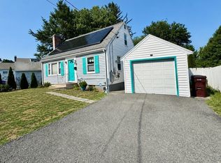 25 Breede Ter, Dedham, MA 02026