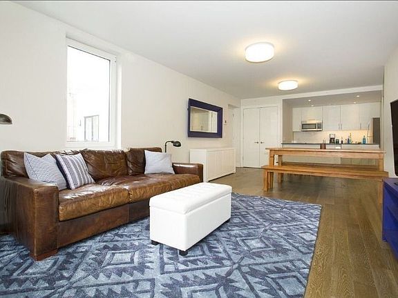 2nd image of 308 E 109th St APT 5C