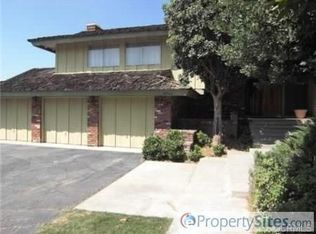 30746 Sunset Dr, Redlands, CA 92373