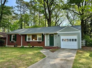 2894 S Clark Dr, East Pt, GA