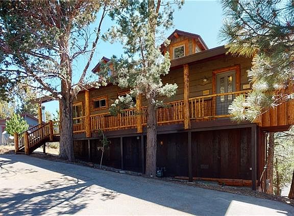 2nd image of 573 Villa Grove Ave