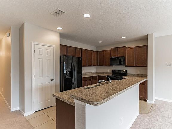 2nd image of 308 Ironwood Dr
