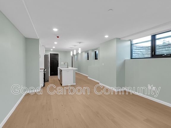 5th image of 401 Central Ave #E