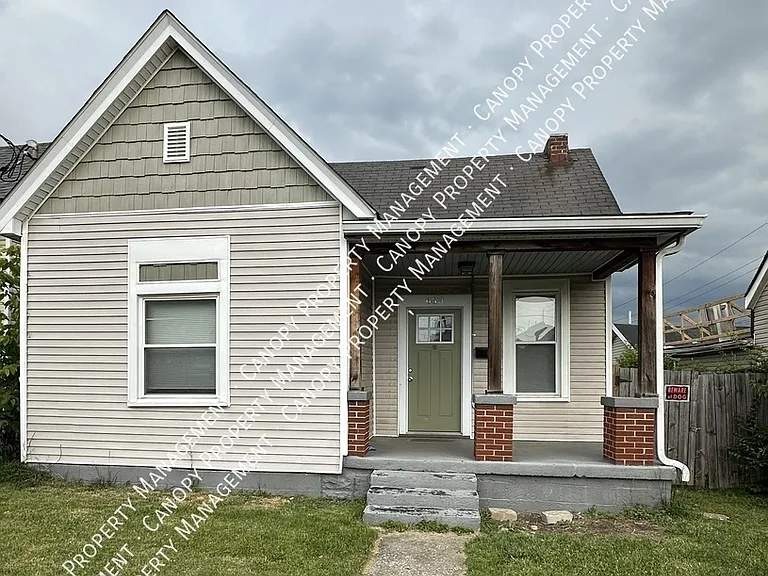 653 Jackson St — Photo 1
