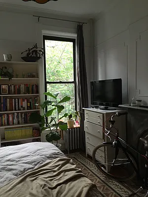 Rented by Moving Forward Real Estate NYC | media 61