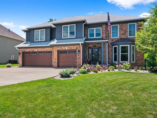 398 Pheasant Hill Dr, North Aurora, IL 60542