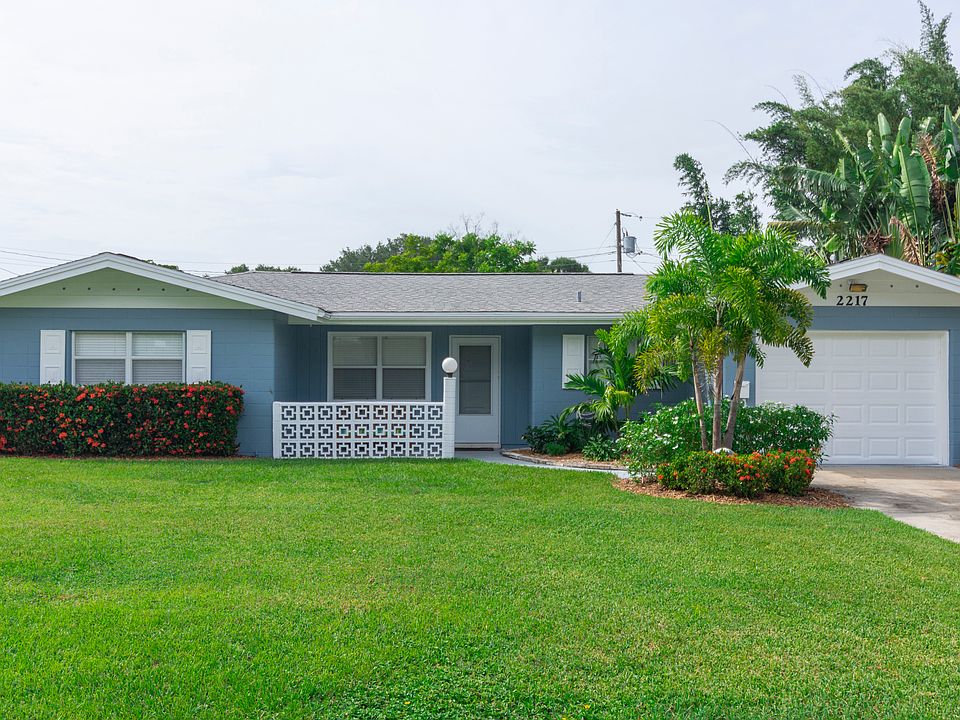 1st image of 2217 Valencia Dr