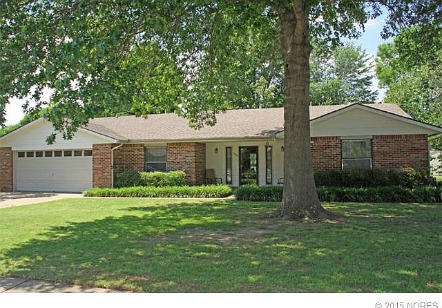 1st image of 5900 Whitney Ln