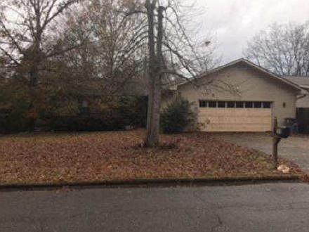 2nd image of 209 Cedarwood St
