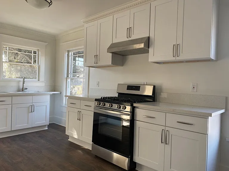 344W — Photo 15