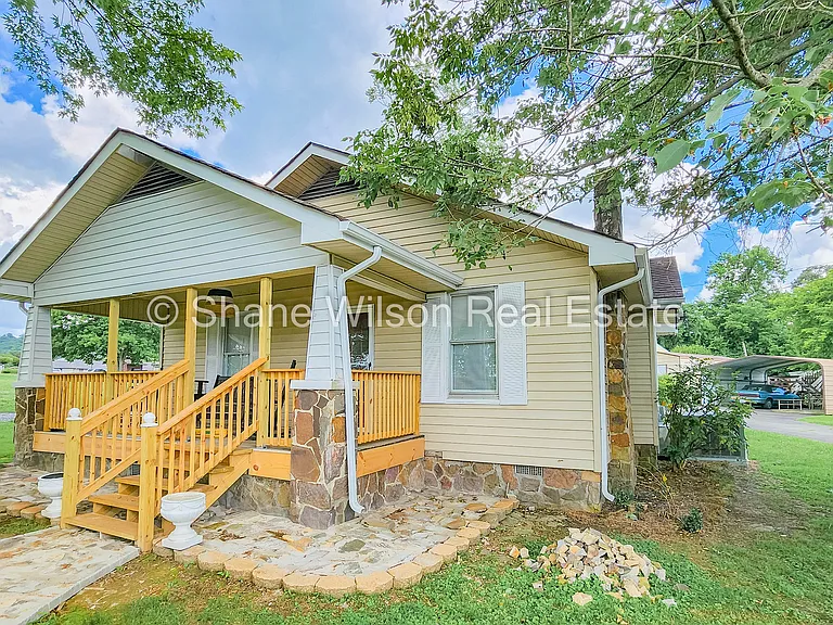 190 Cleveland St — Photo 3