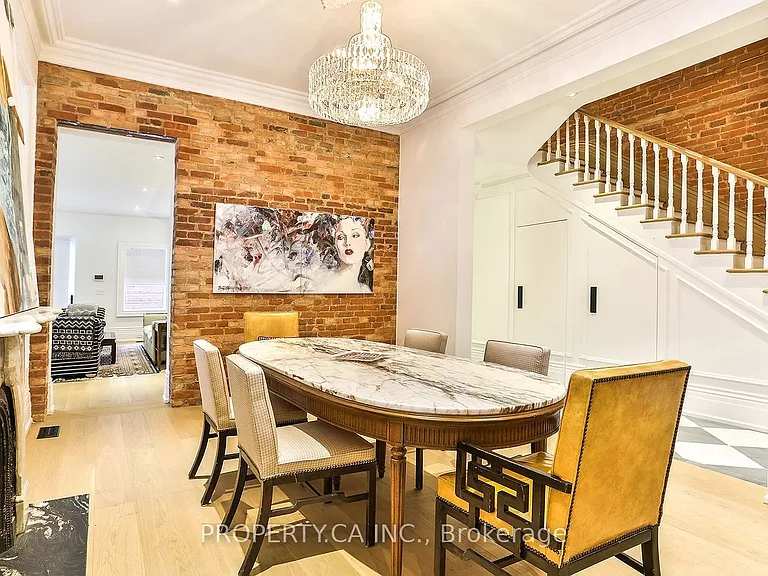 38 Beaconsfield Ave #MAIN HOUSE — Photo 7