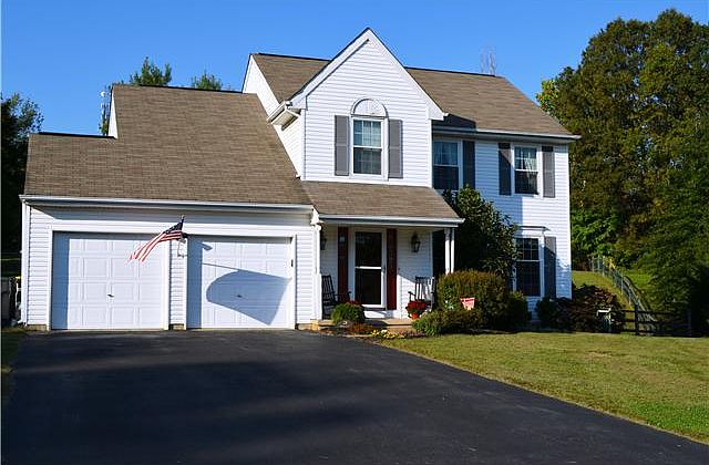 1st image of 28 Briarcliffe Ct