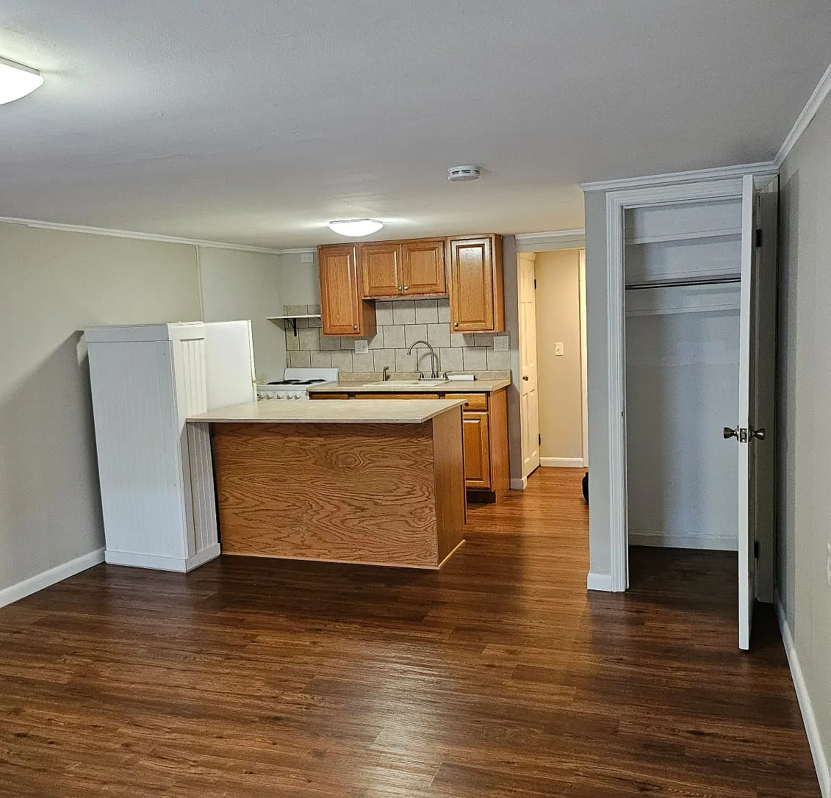 2 bed, 900 sqft, $1,095 — Photo 1