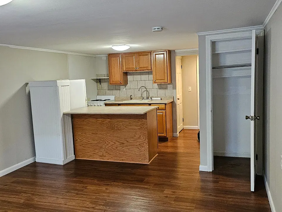 49 Nolan Dr #2H