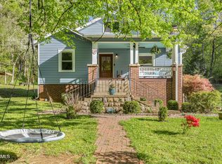 1513 Berry Rd, Knoxville, TN 37920