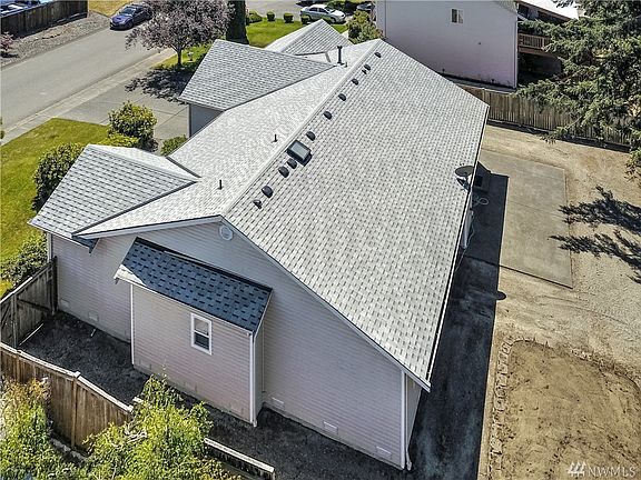 2nd image of 21510 47th Ave E