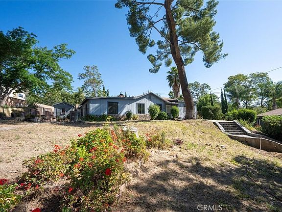 2nd image of 28717 Bouquet Canyon Rd