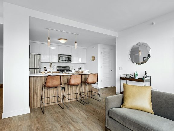 2nd image of 343 W Wolf Point Plz Unit 1806