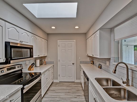3rd image of 9942 W Andover Ave