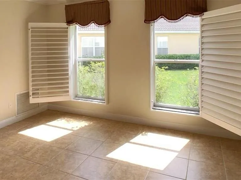 18020 Maui Isle Dr — Photo 25