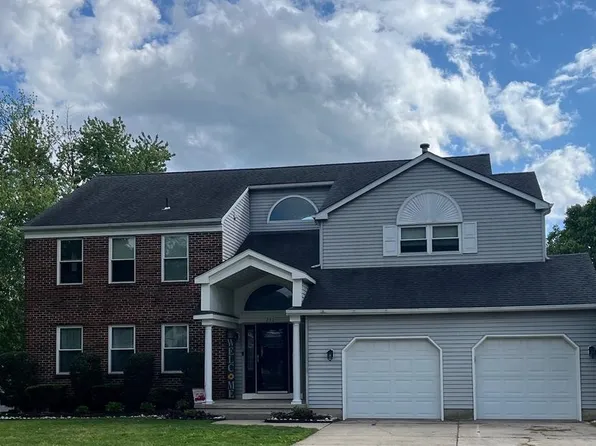 2301 Derby Dr, Cinnaminson, NJ 08077