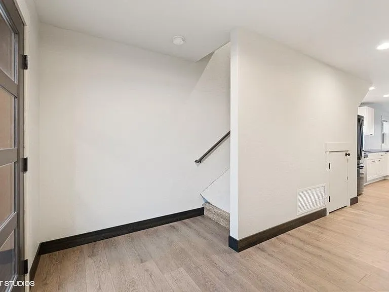 834 Lake Francis Dr — Photo 3