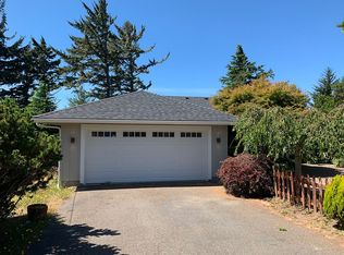 1310 Seagate Ave, Coos Bay, OR 97420