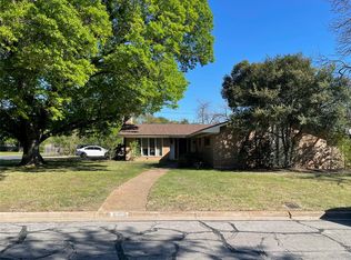 5300 Lake Crest Dr, Waco, TX 76710