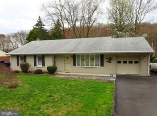 121 S Shady Retreat Rd, Doylestown, PA 18901