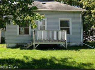 109 4th Ave NW, Baudette, MN 56623