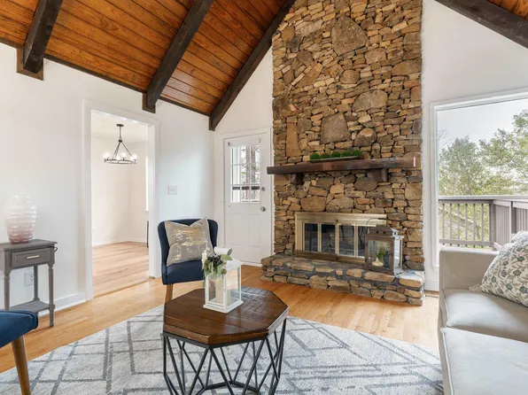 312 Tradewinds Cir, Alabaster, AL 35007