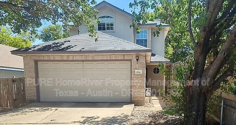 1594 Parkfield Cir