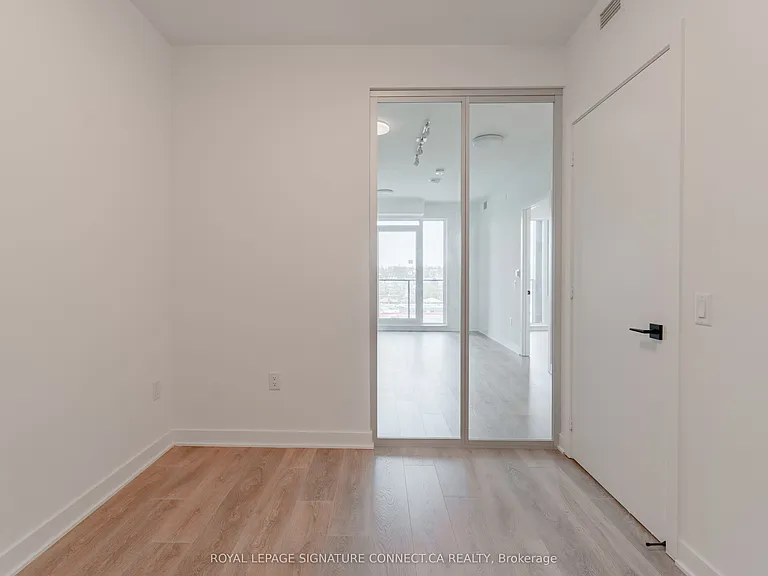 1185 Dupont St #517 — Photo 9