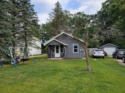 498 W Barton St, Newaygo, MI, 49337