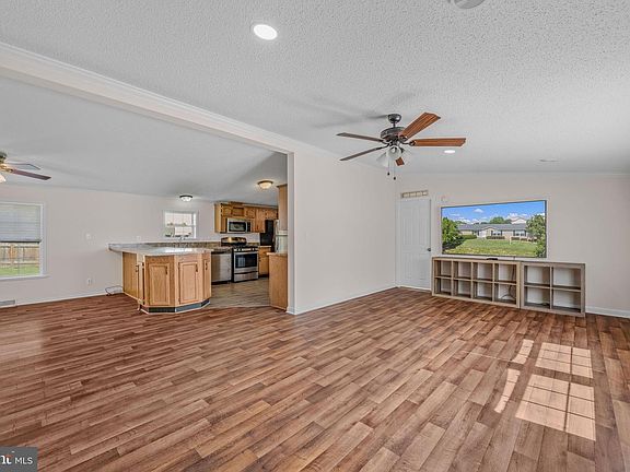 4th image of 44 Teal Rd