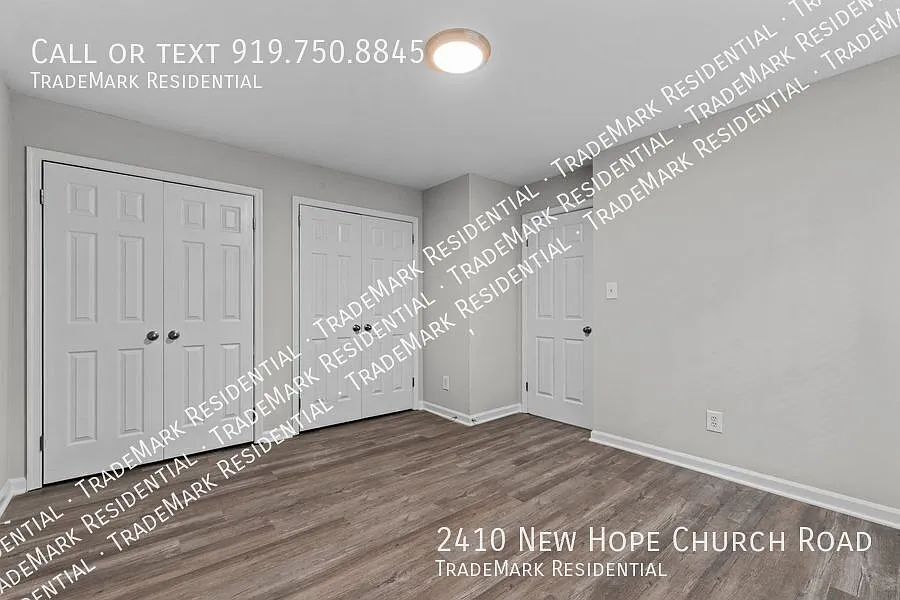 Bright & Airy 2BR/2BA Duplex Pet Friendly! — Photo 3