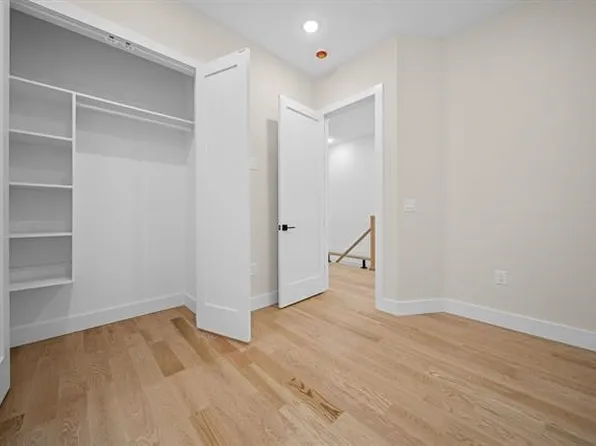 27 Graham Street image 17 of 26