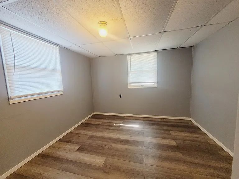 411 N Sheridan Ave — Photo 20