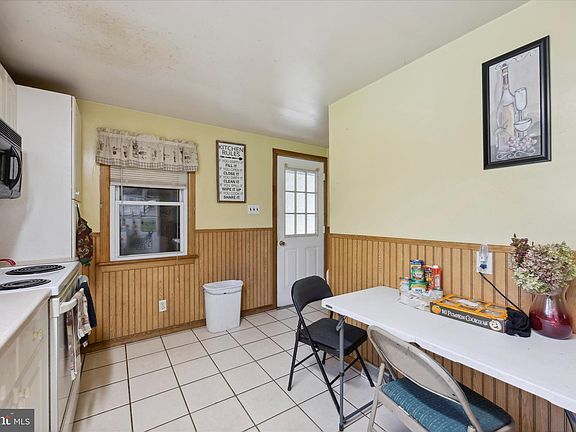 4th image of 109 Irish Ln