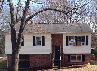 2927 Konnoak Dr, Winston Salem, NC 27127