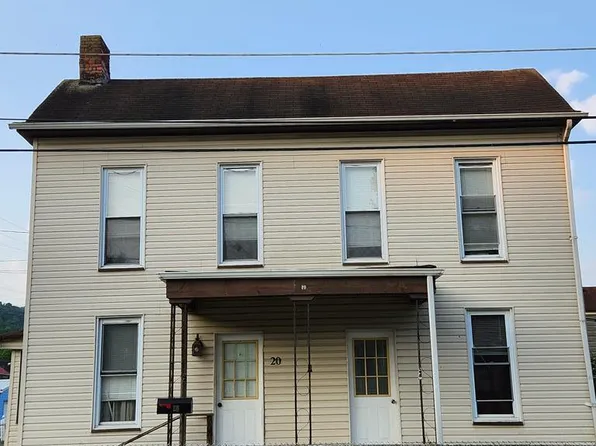 20 3rd Street, McMechen, WV 26040
