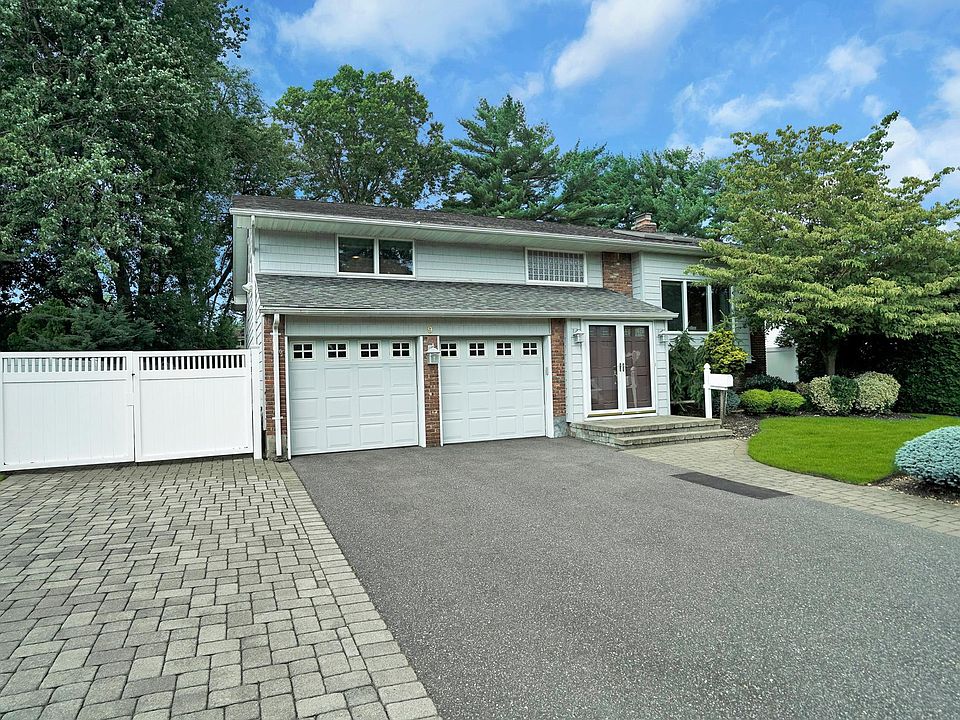 1st image of 9 Glenn Dr