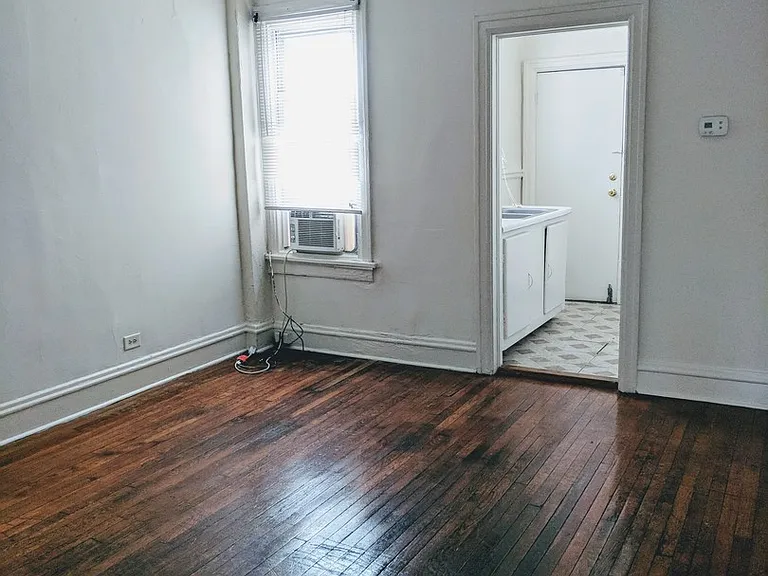 518 W. Grace St.* — Photo 38